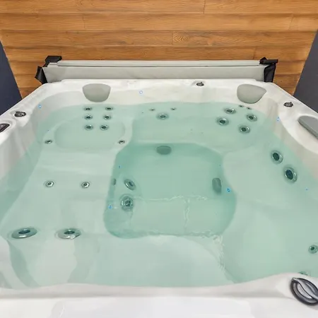 Calvo Leba, Nowecin פארק נופש